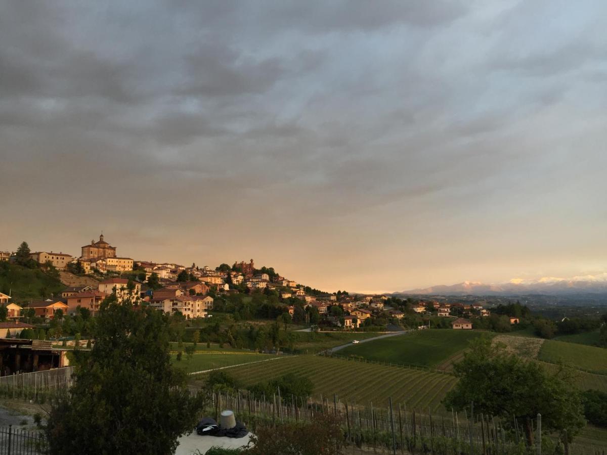 Appartamento Nelle Langhe Новелло Экстерьер фото